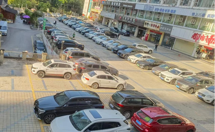 万州凯莱停车场权属迷局：《政府纪要》与法院判决相悖，民企权益何去何从？